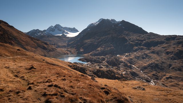 Le lac Bramant au loin Le lac Bramant au loin